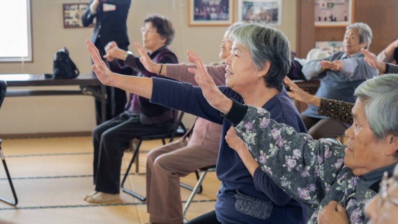 志摩市磯部町の下之郷共同作業所で「腰痛の講義と運動教室」を行いました！