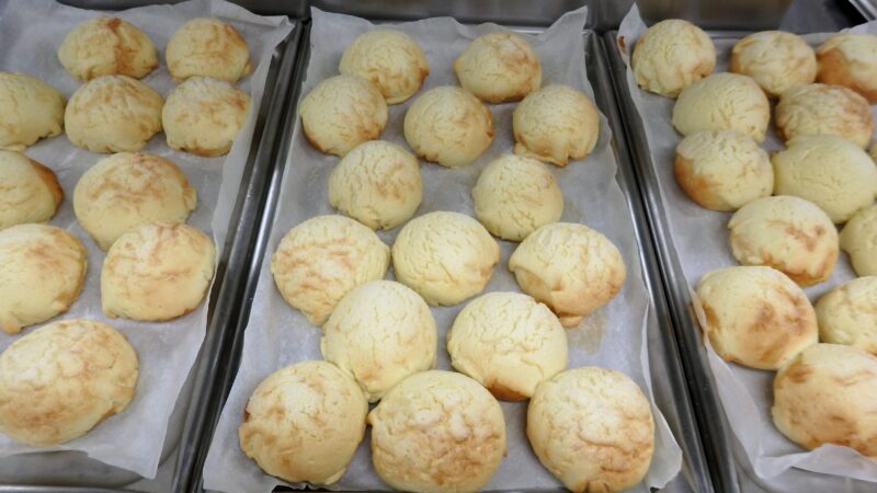 ふたみ苑にてメロンパン作りを行いました